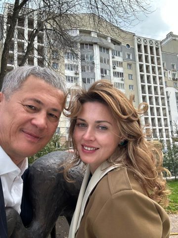 Глава Башкирии с супругой оценили реконструкцию сада Аксакова в Уфе
