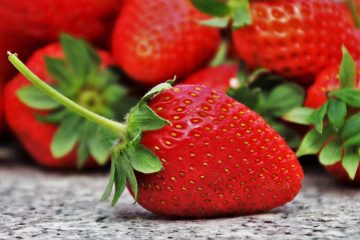 Популярное лакомство или опасный продукт? Вся правда о клубнике