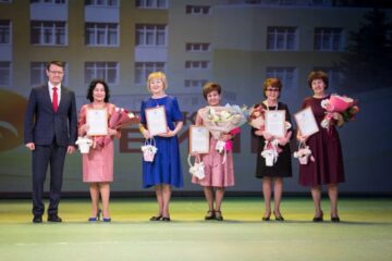 В Уфе отметили 30-летие башкирского лицея № 136