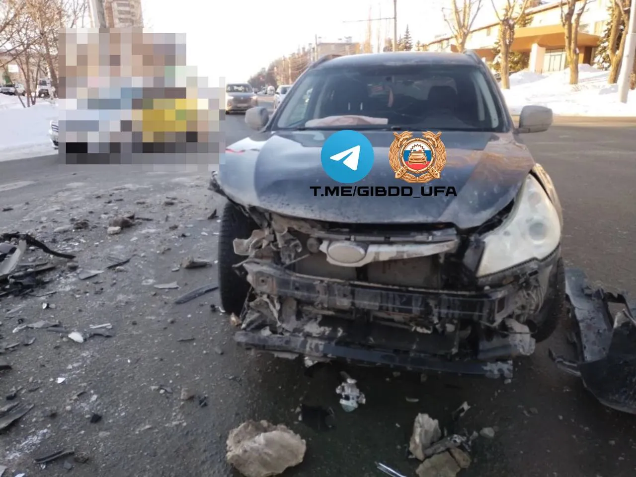 В Уфе при столкновении двух автомобилей пострадали водитель и пассажир